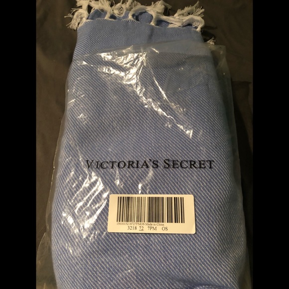 PINK Victoria's Secret Bedding Victoria Secret Blanket Only Blue Is